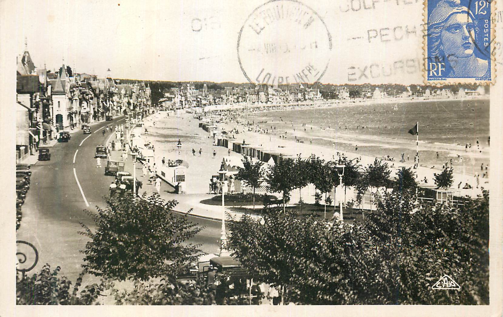 CPM La Baule vue sur la plage 