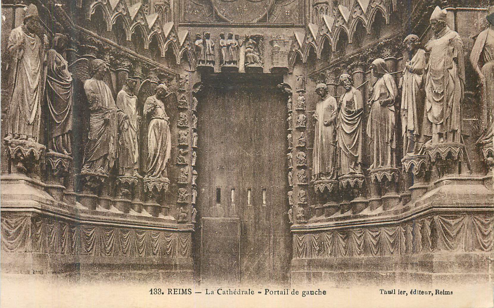 CPA Reims La Cathedrale Portail de gauche