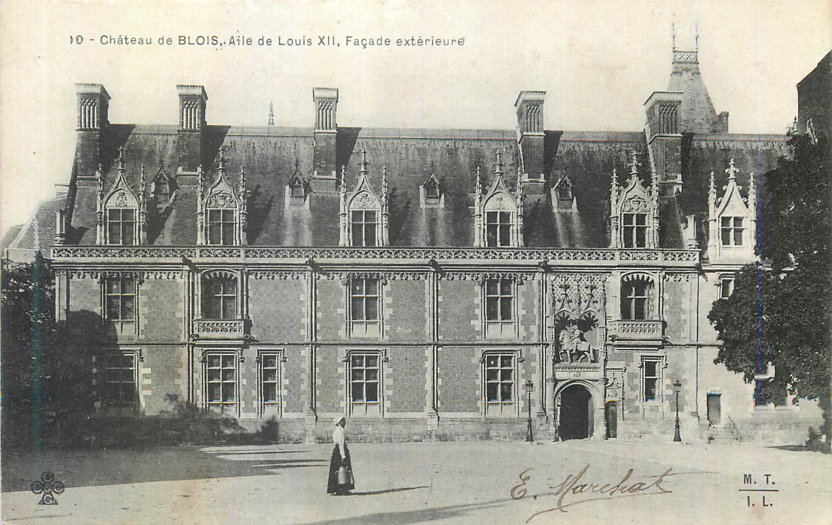 CPA Chateau de Blois asile de louis XII Facade exterieure