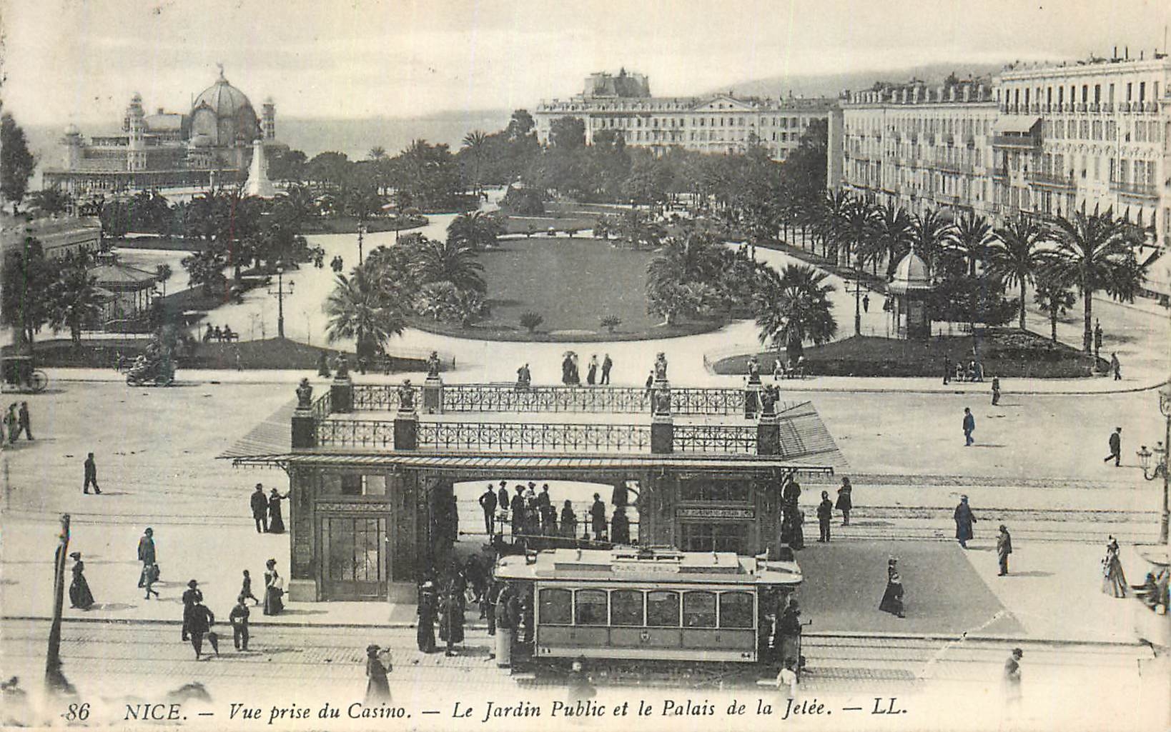 CPA Nice vue prise du Casino le Jardin public et le Palais jetee Tramway