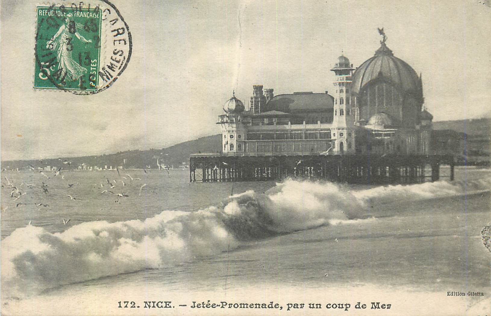 CPA Nice Jetee Promenade par un Coup de Mer