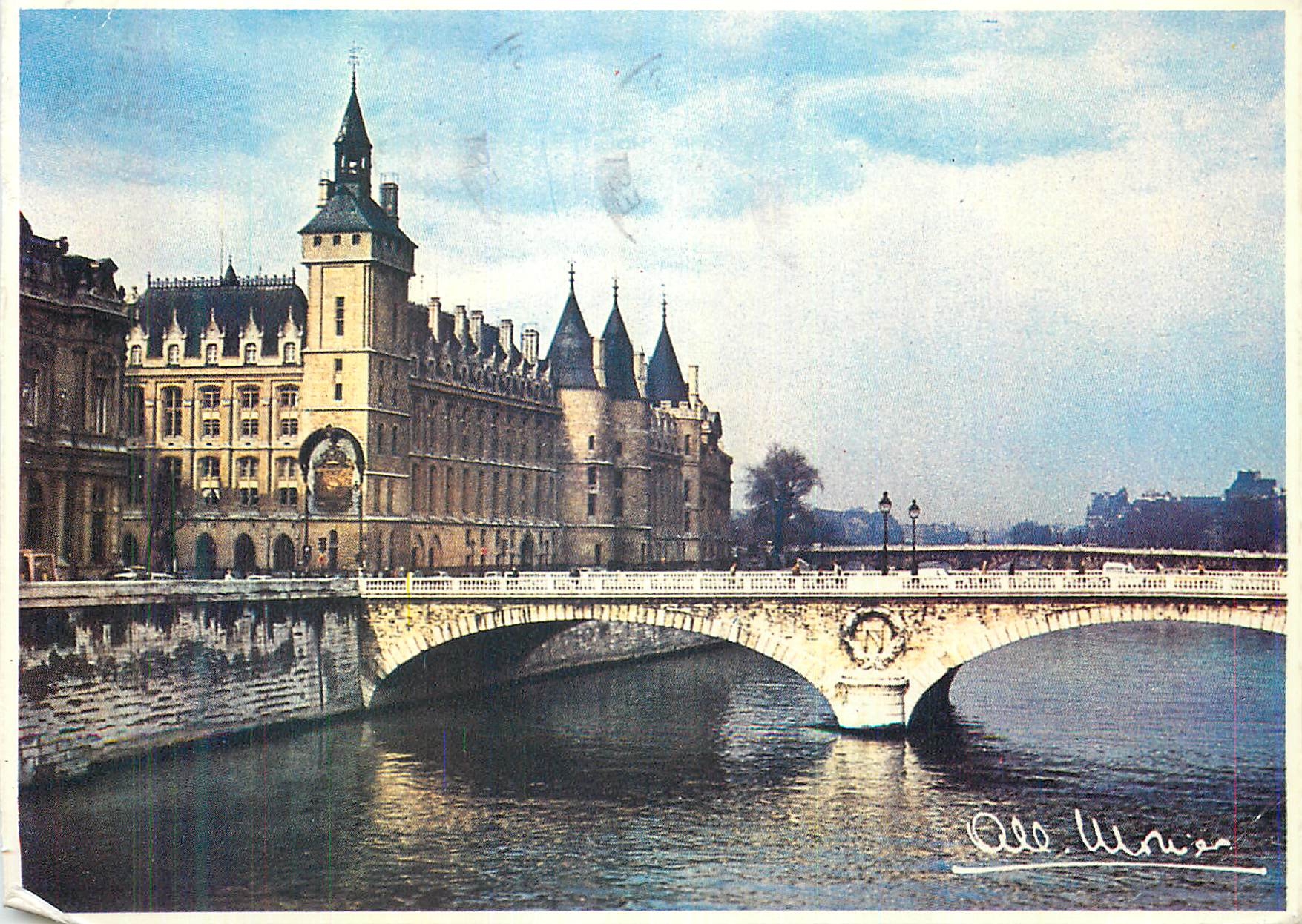 CPM Paris La Seine Le Palais de Justice et la Conciergerie