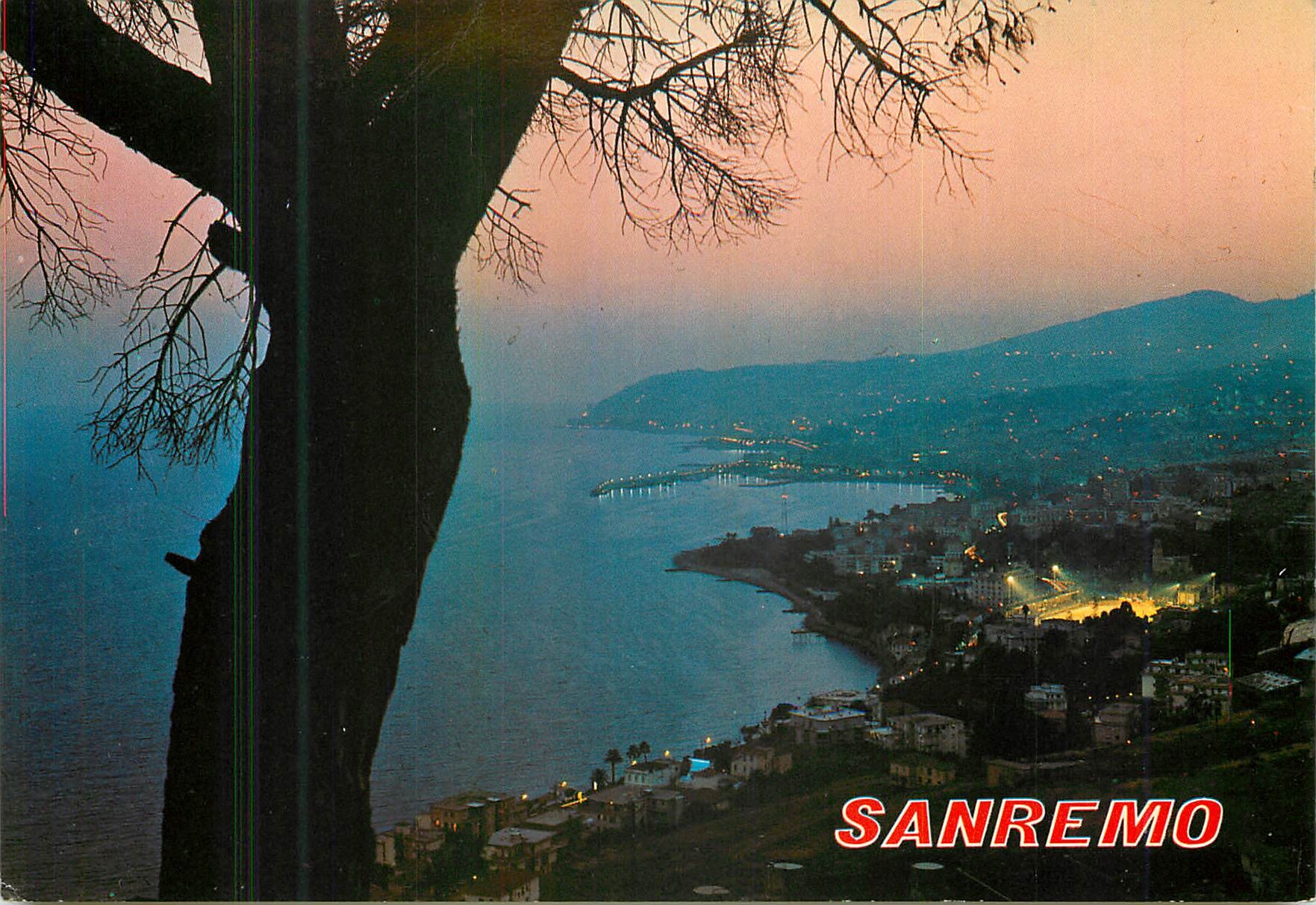 CPM Sanremo Riviere des fleurs Panorama a la nuit
