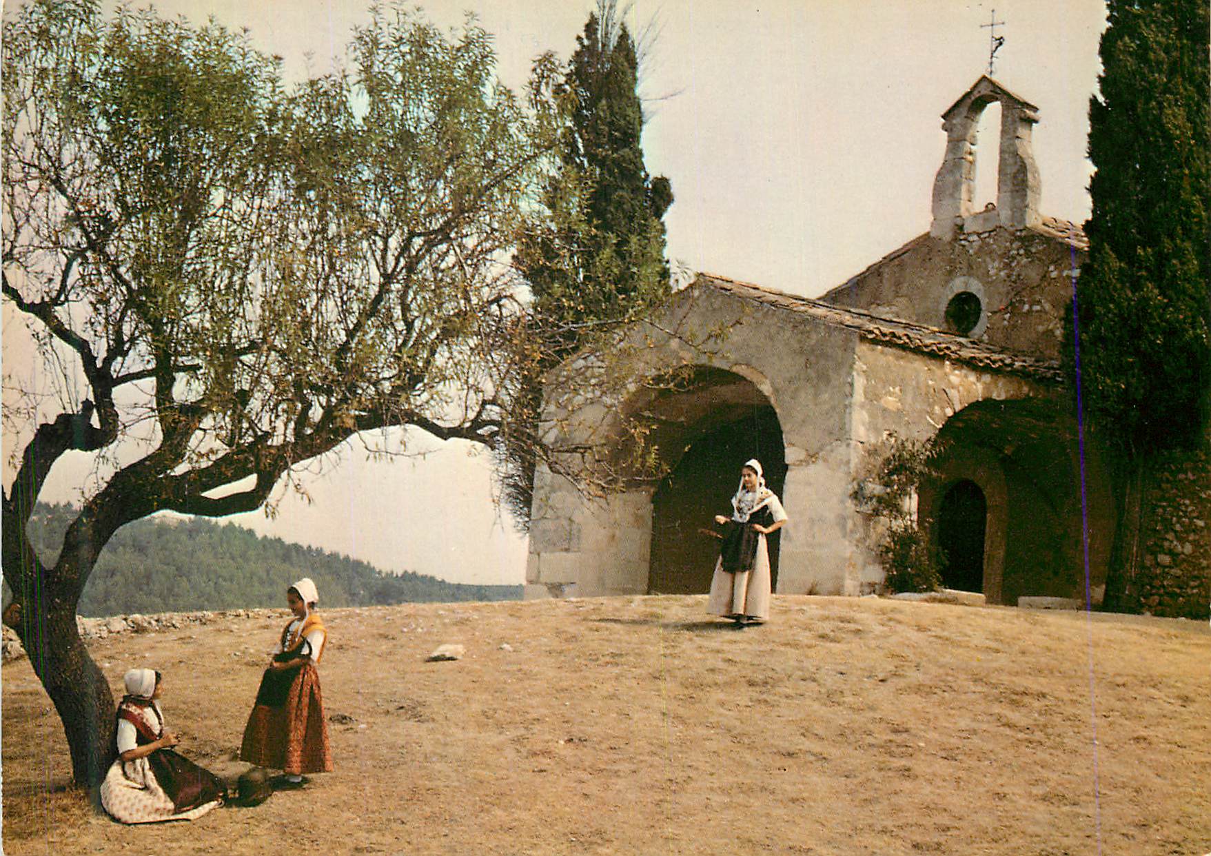CPM Les Belles Images de Provence St Sixte