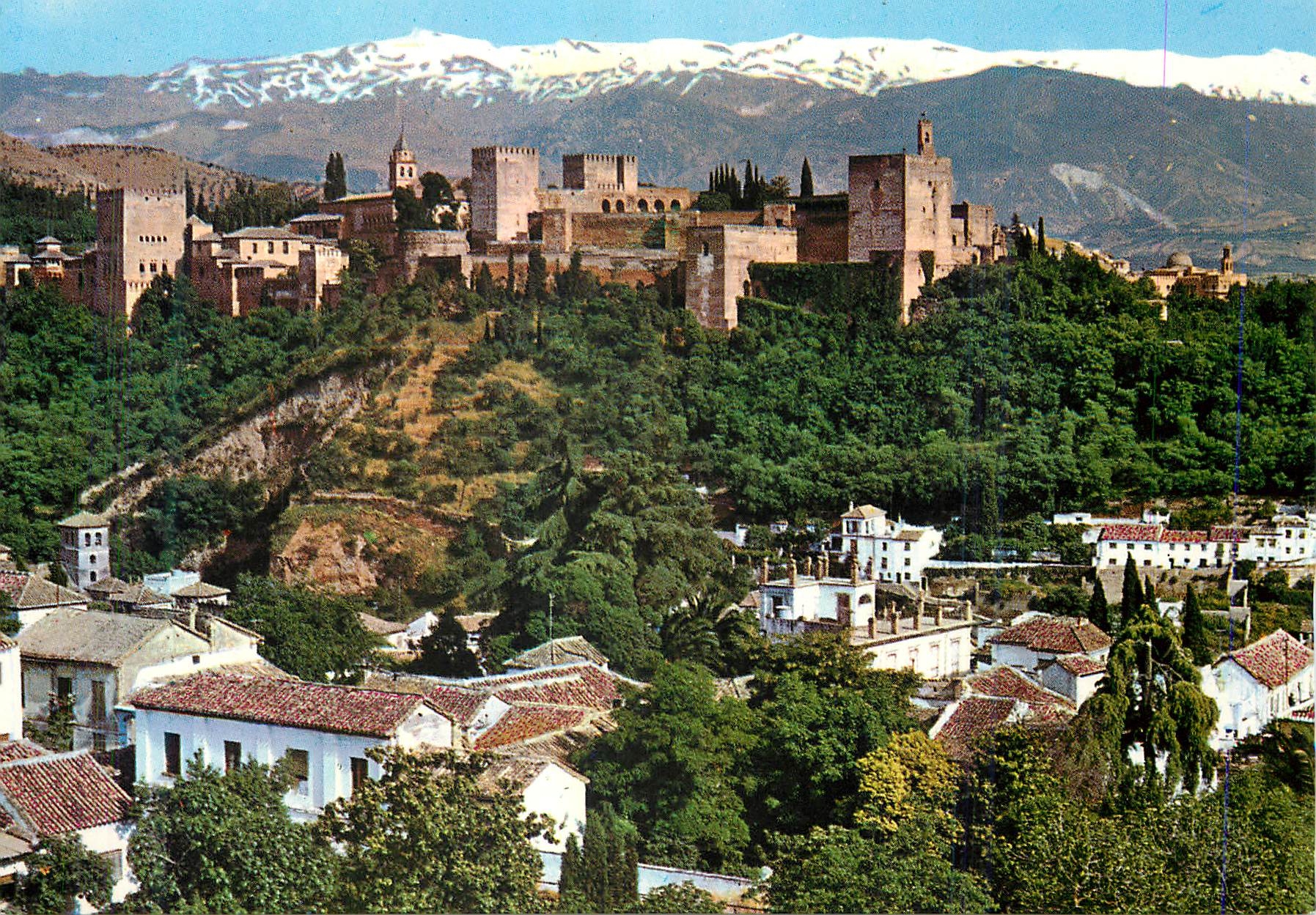 CPM Granada Vue general de l'Alhambra et Sierra Norade