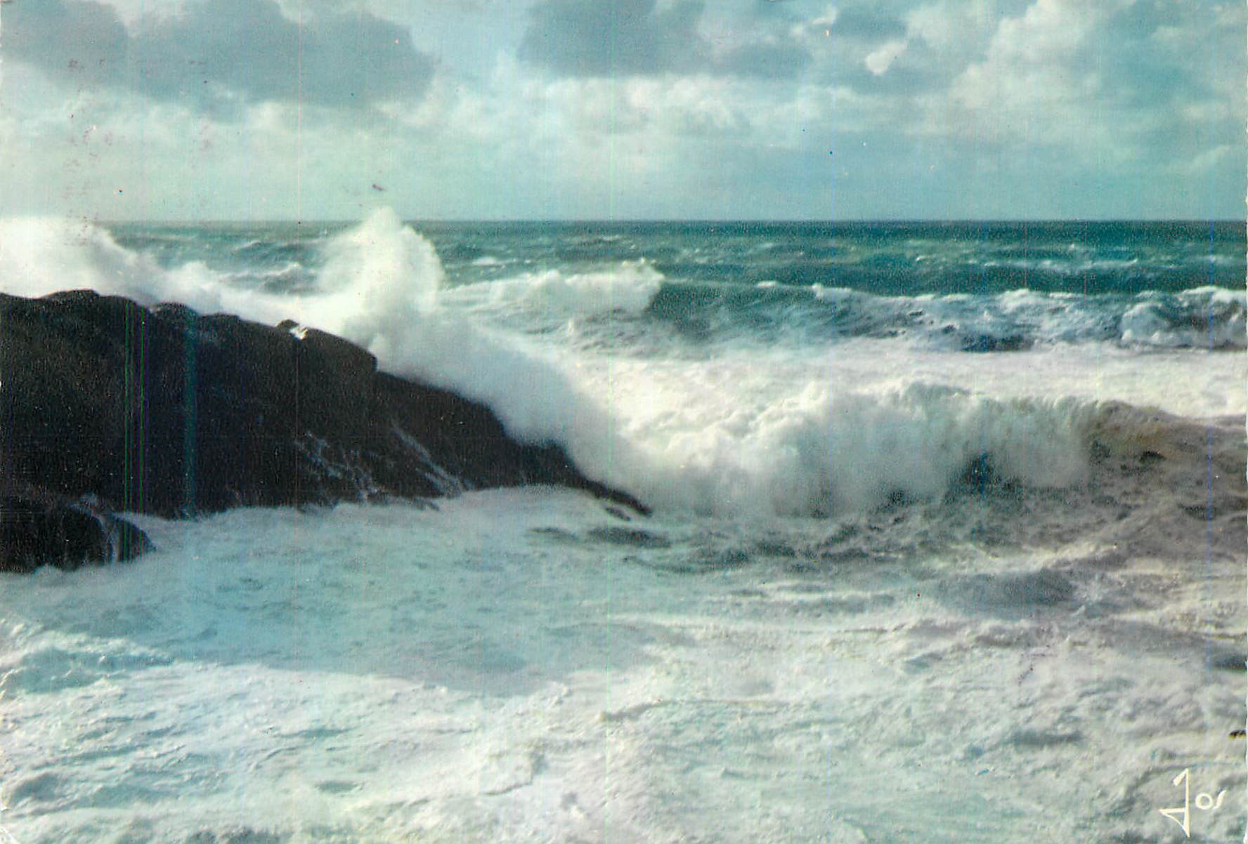 CPM La Bretagne en Couleurs Orage sur la cote bretonne