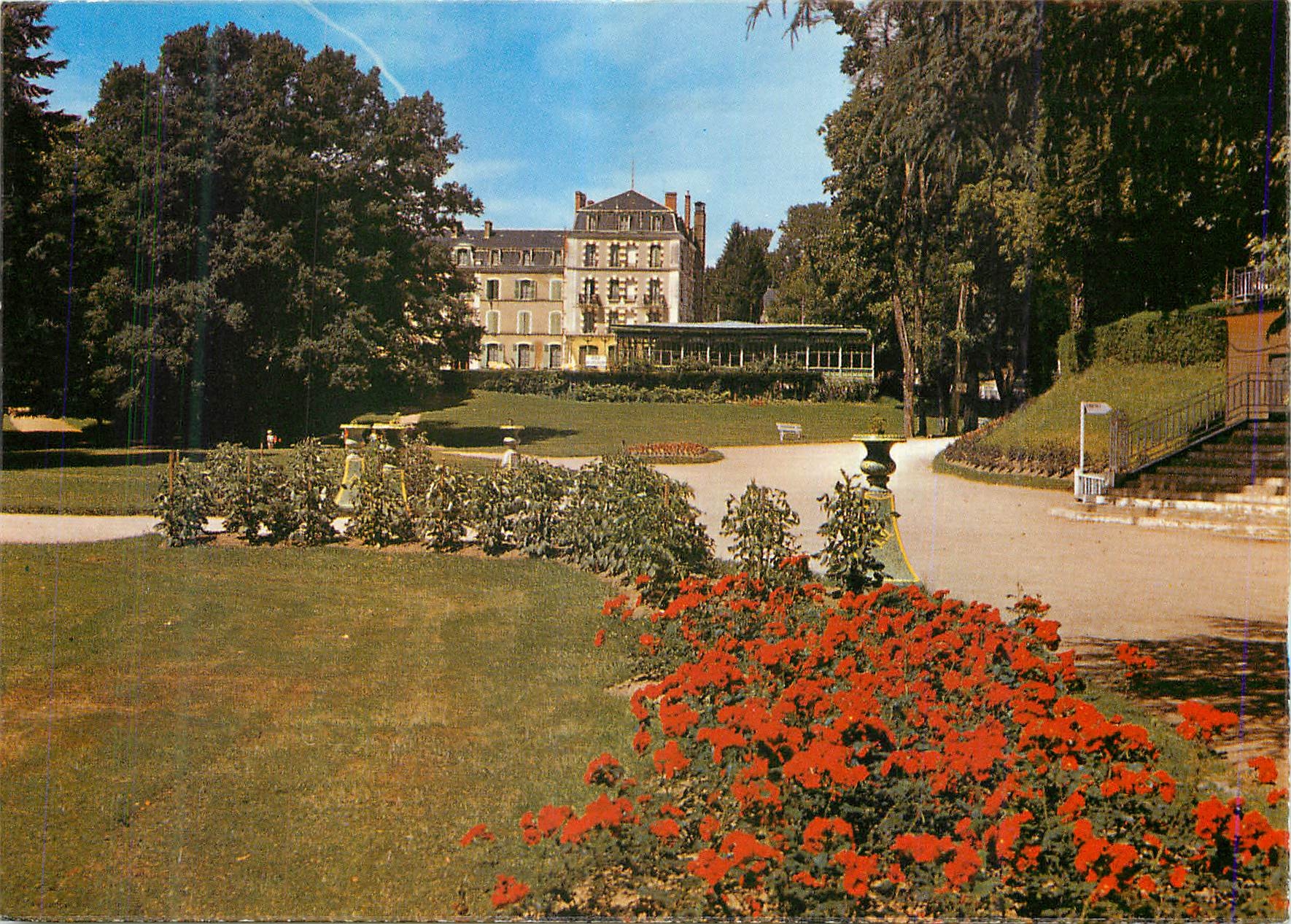 CPM St Honore Les Bains (Nievre)Le Parc de L'Etablissement Thermam