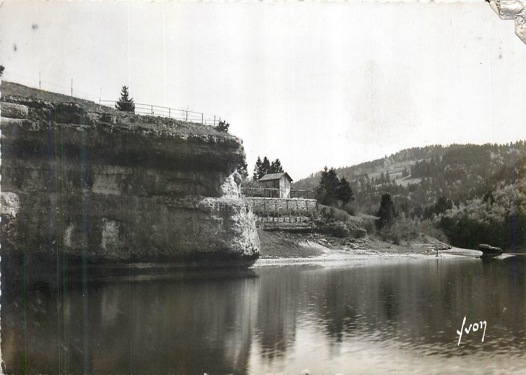 CPM Chaillexon (Doubs)Le Doubs aux rochers d'Hercules et de la casquette