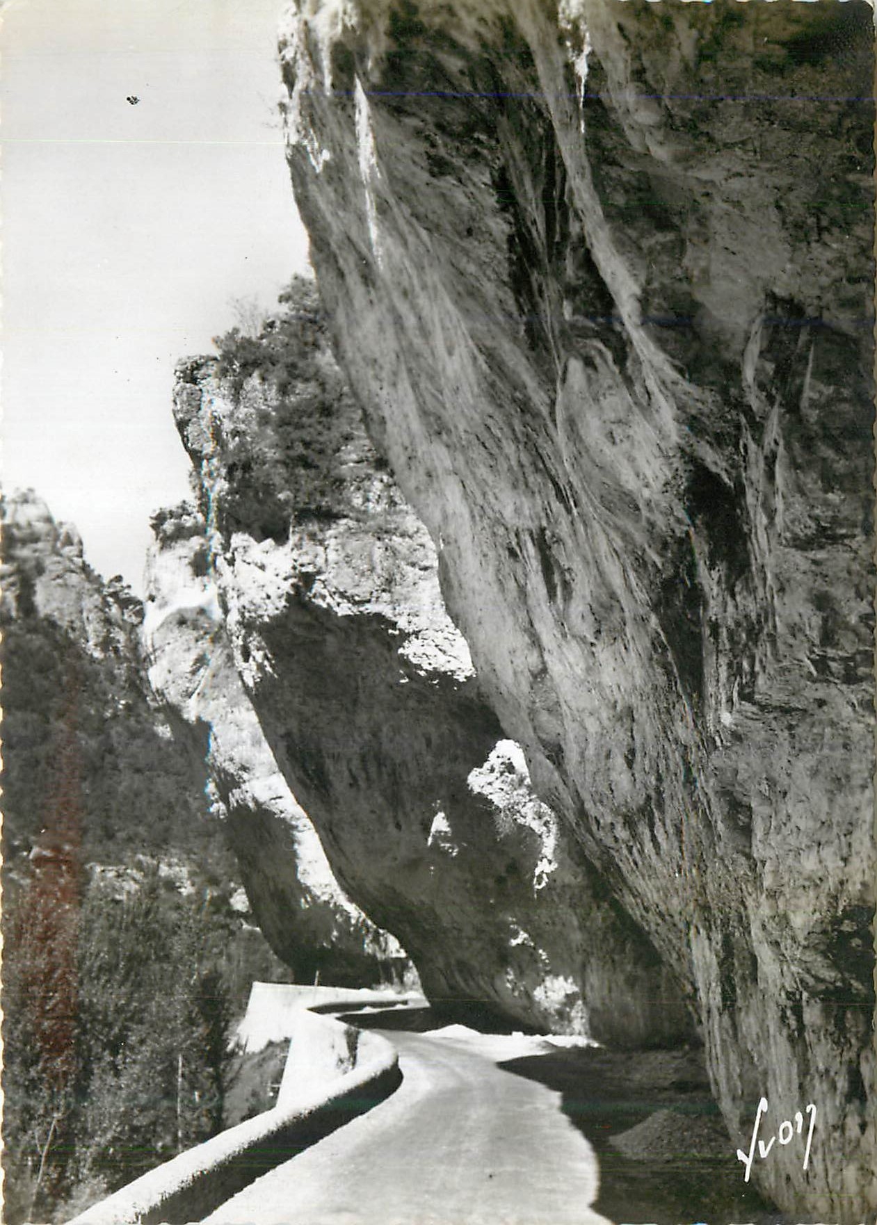 CPM Gorges du Tarn Environs de la Malene (Lozere)Les Baumes chaudes