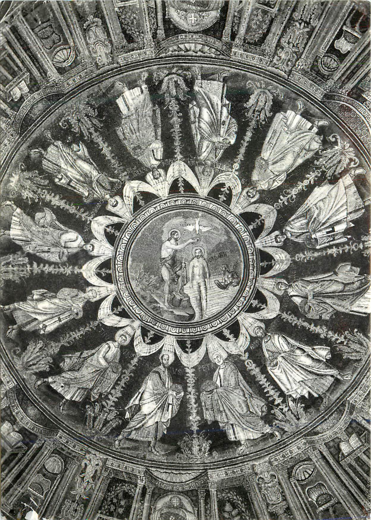 CPM Ravenna Battistero Neoniono Les Mosaiques de la voutre