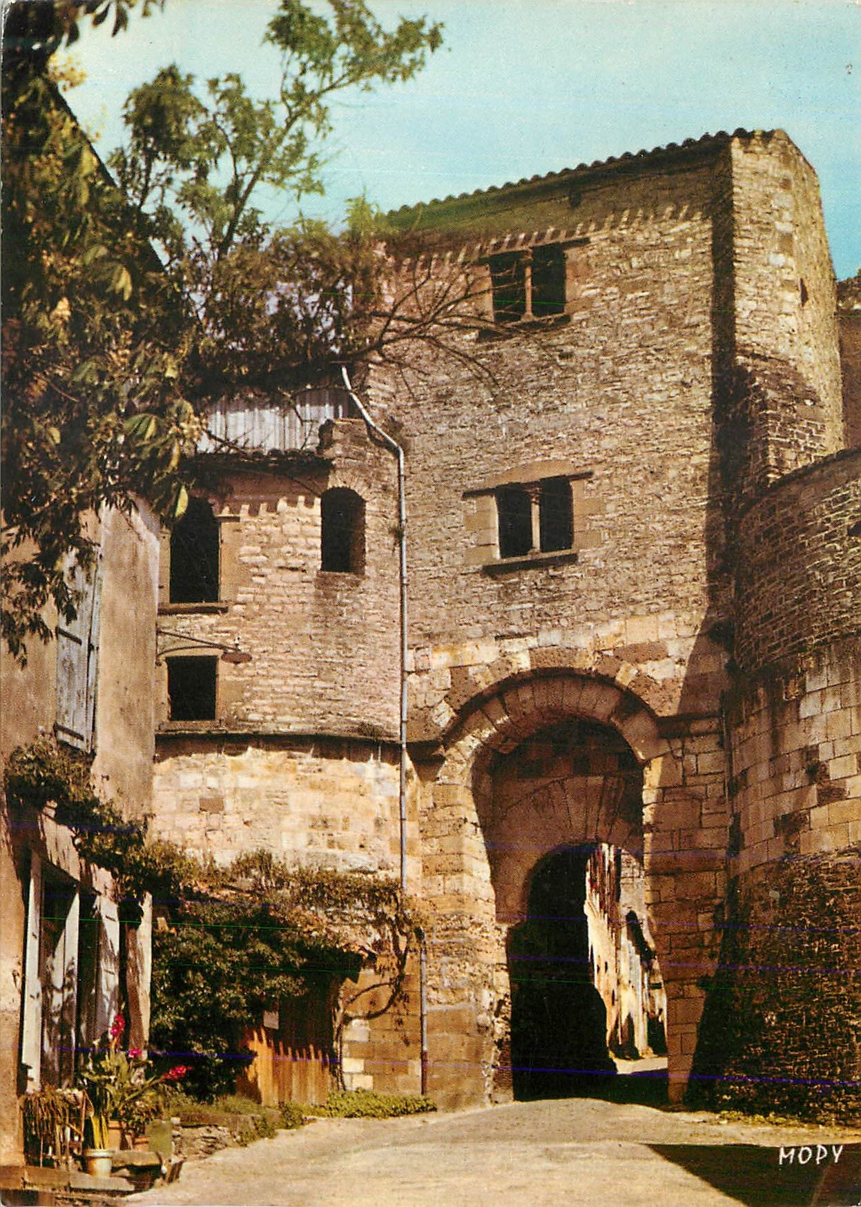 CPM Cordes en Albigeois Cite Medievale 1222 La Porte des Ormeaux