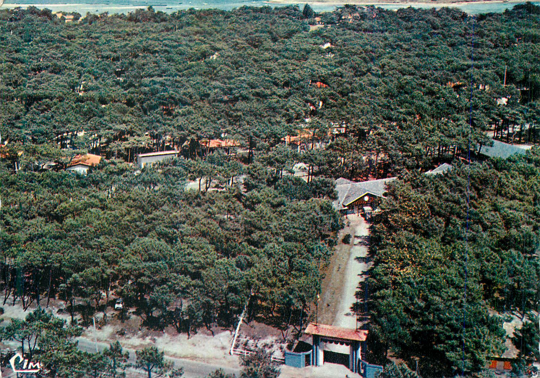 Cap-Ferret (33. Gironde) — Vue aérienne de la 'Maison des Enfants du Spectacle' — Cim