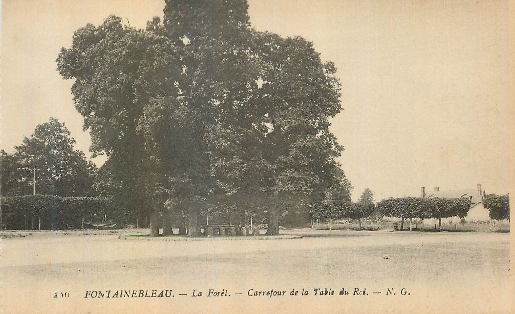 Fontainebleau — La Forêt — Kruispunt van de Table du Roi — N.G.