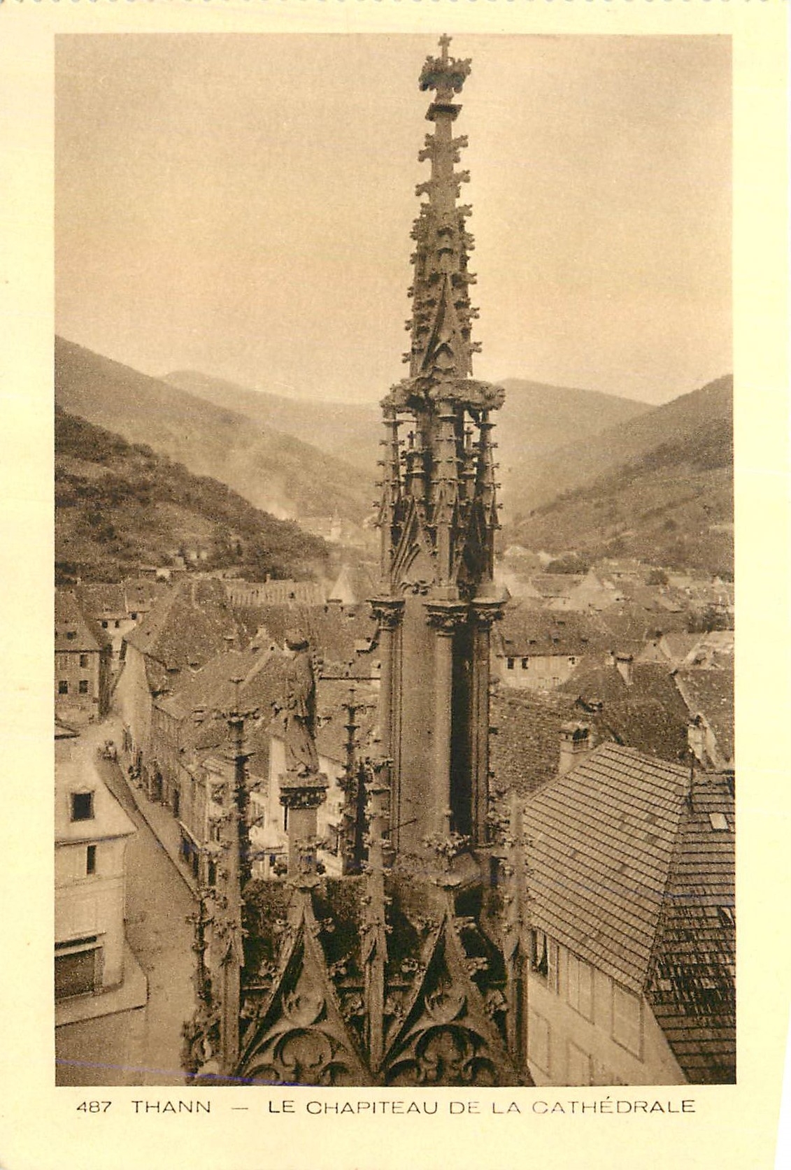 CPA Thann Le Chapiteau de la Cathedrale