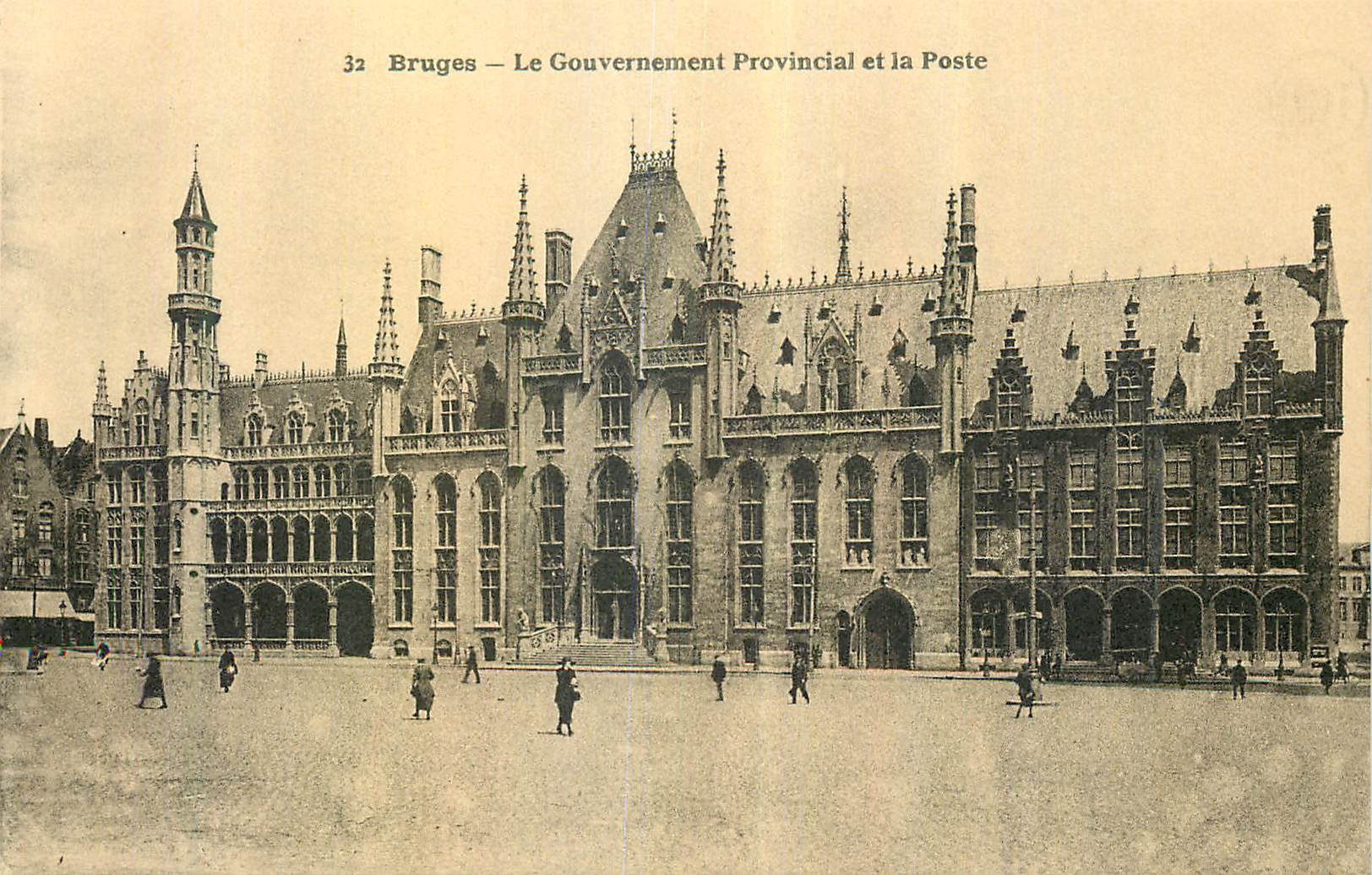 CPA Bruges Le Couvernement Provincial et la Poste