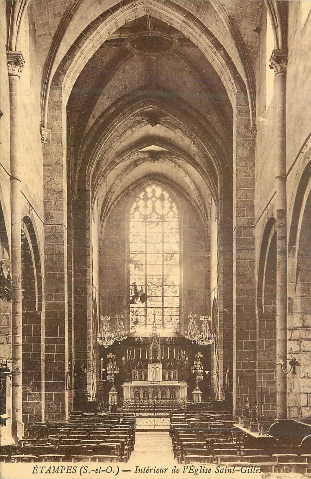 Étampes (S.-et-O.) — Intérieur de l'Église Saint-Gilles