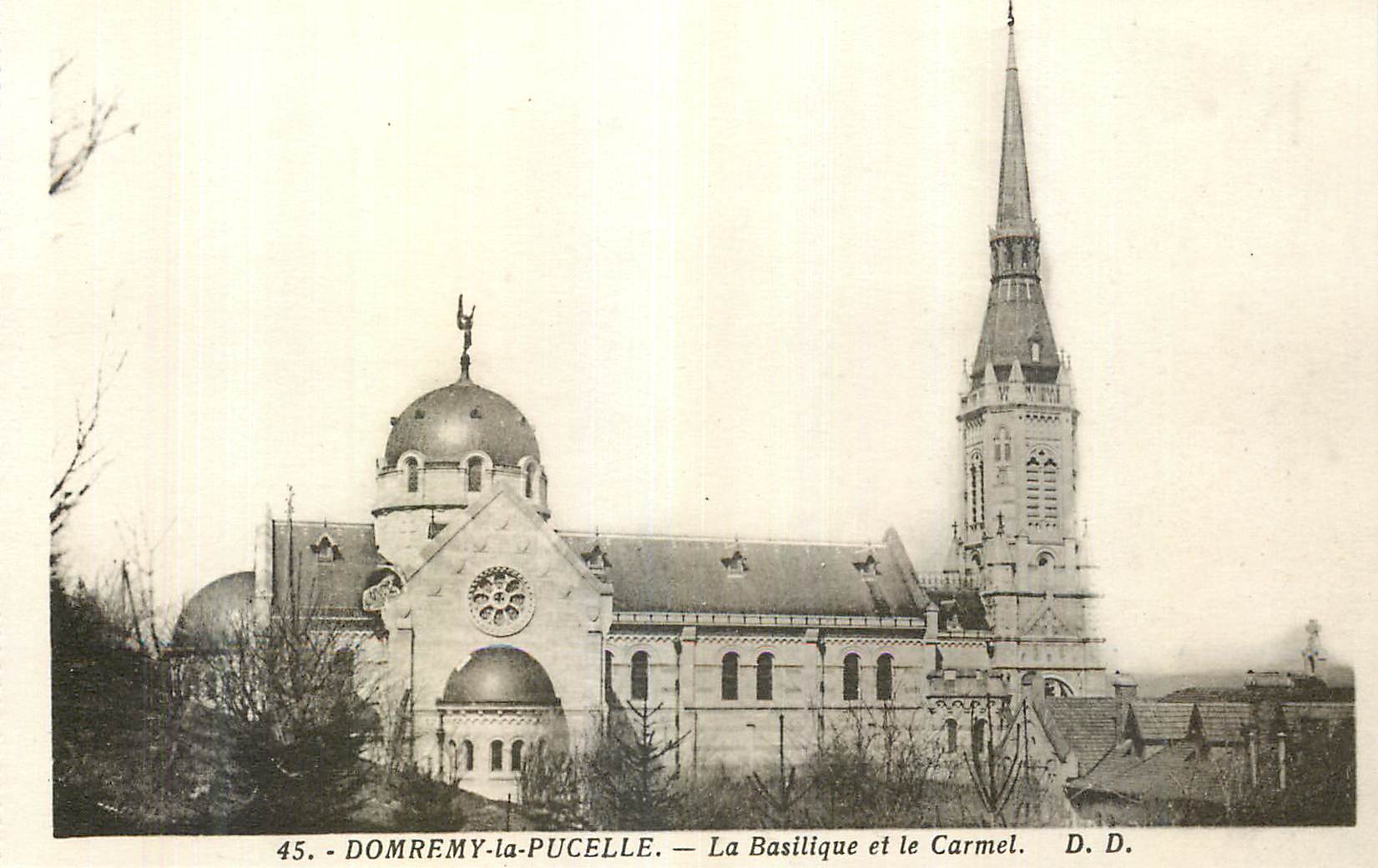 CPA Domremy La Pucelle La Basilique et le Carmel