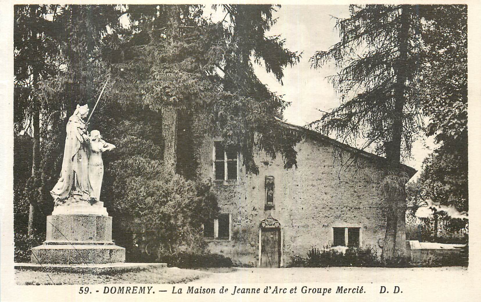 CPA Domremy La Maison de Jeanne d'Arc et Groupe Mercie