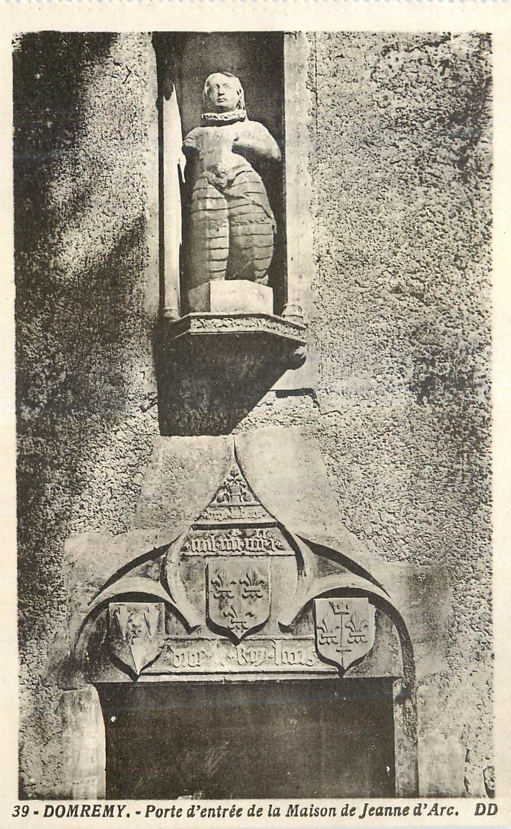 CPA Domremy Porte d'entree de la Maison de Jeanne d'Arc