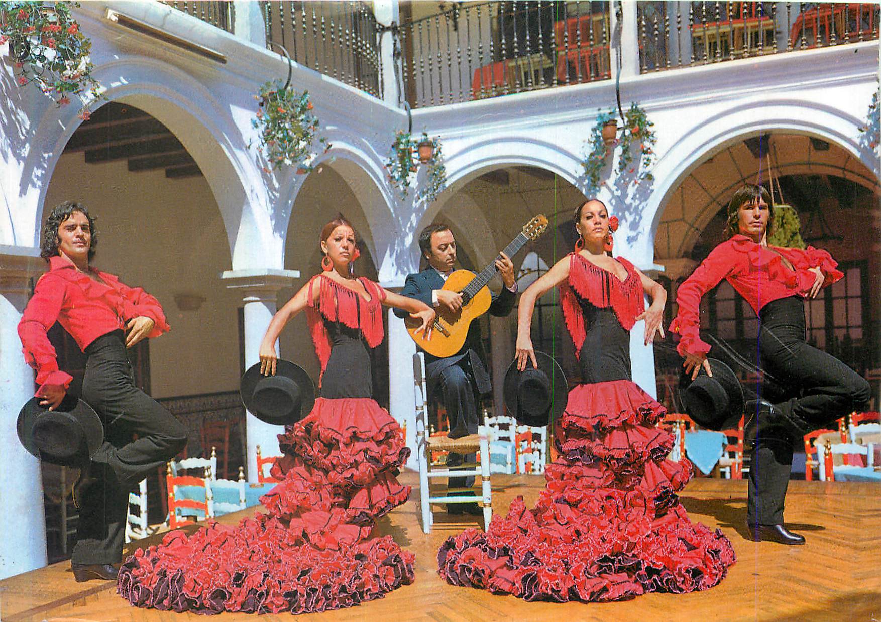 CPM Espana Tipica Ballet Fiesta Flamenca E Relicario  Folklore