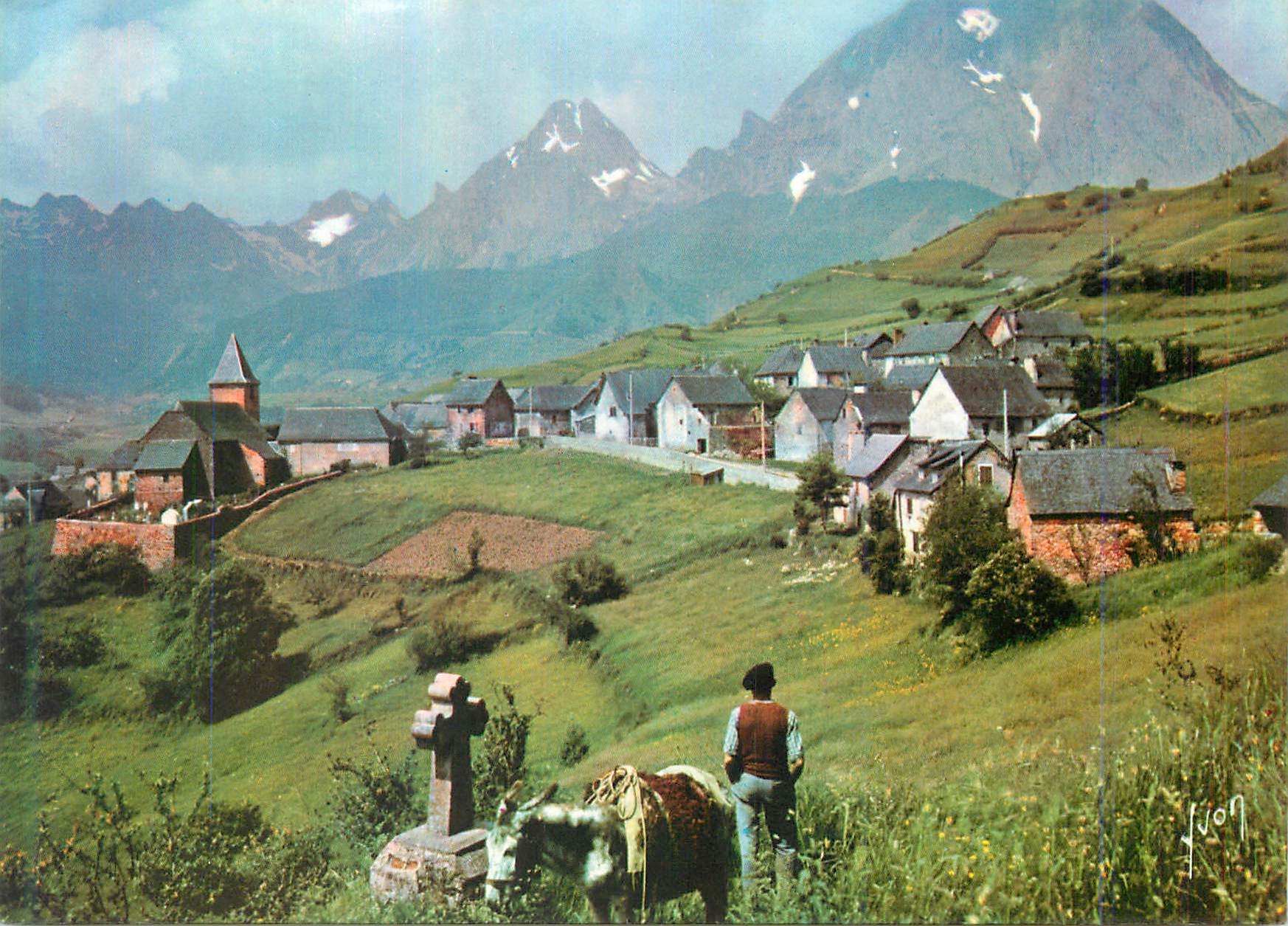 Das Dorf und die Pyrenäen — Pyrénées-Atlantiques — Éditions d'art Yvon