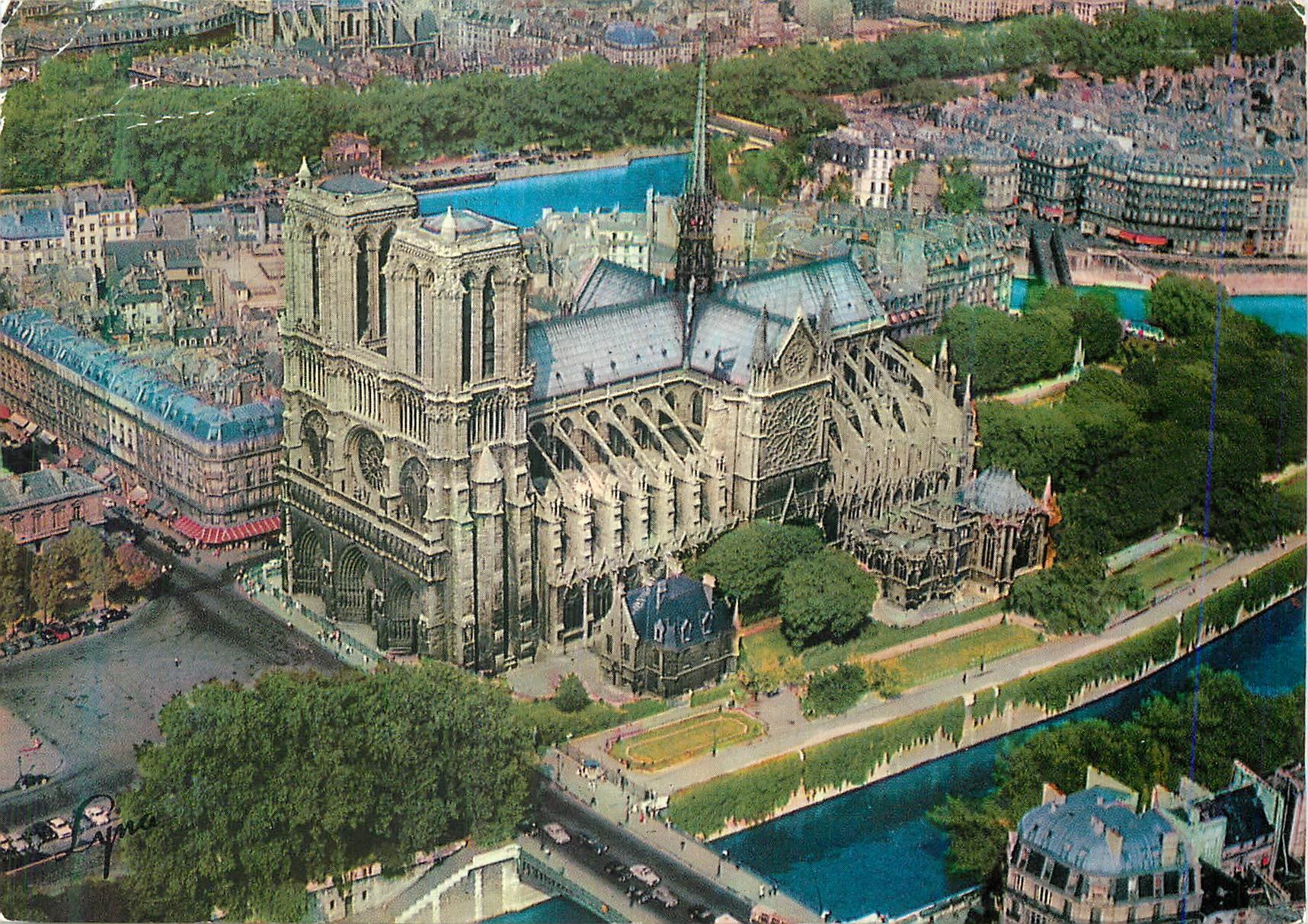 Notre-Dame de Paris — vue aérienne — Imprimée en France