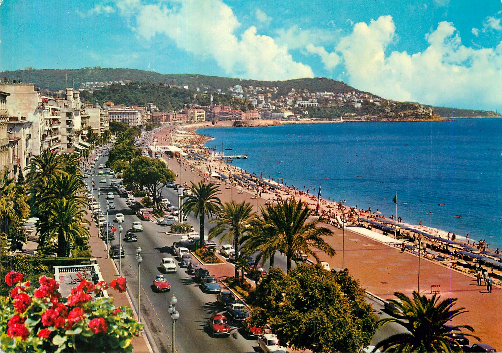 CPM La Cote d Azur Nice La Promenade des Anglais 