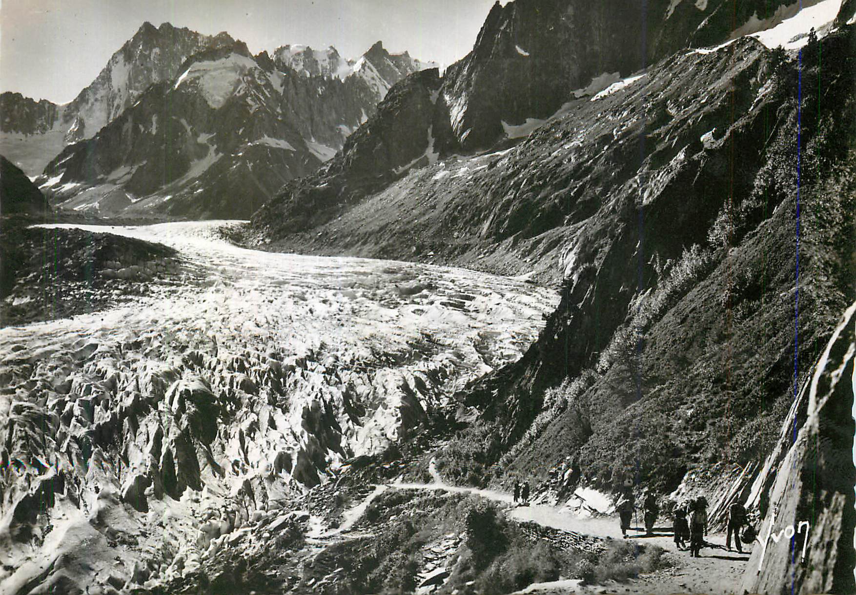 CPM Chamonix Hte Savoie Mer de glace et massif des grandes Jorasses 