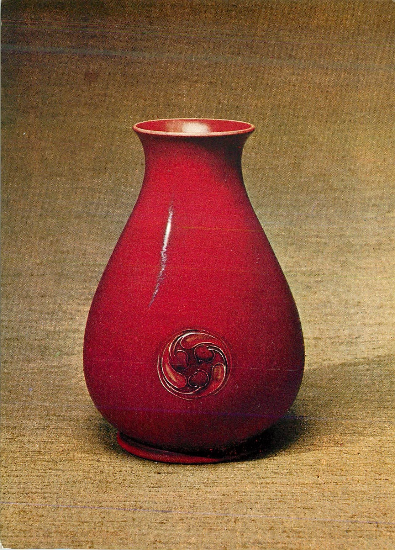 CPM Red Flamminian vase produced by William Moorecroft Victoria and Albert Museum 