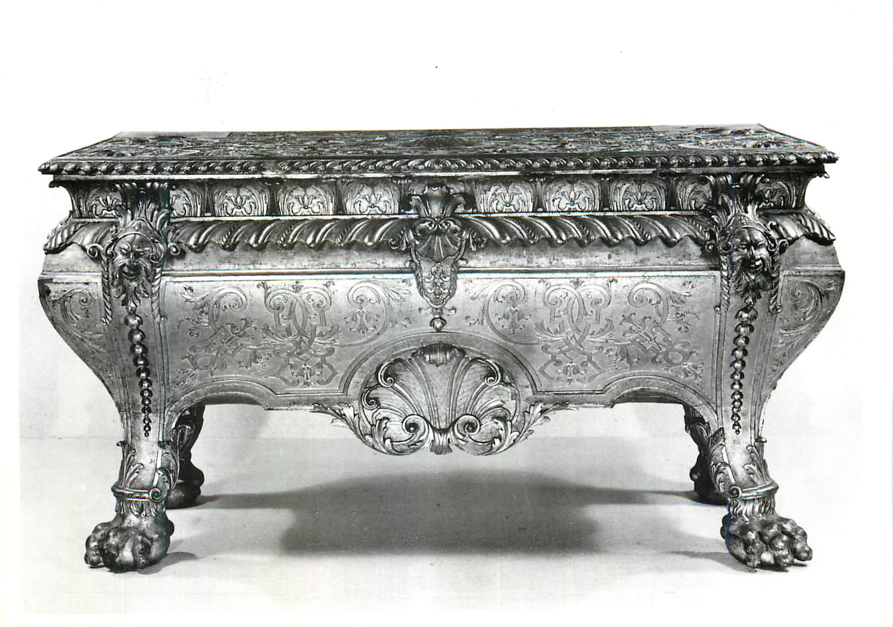 CPM The Bateman Chest Victoria and Albert Museum 