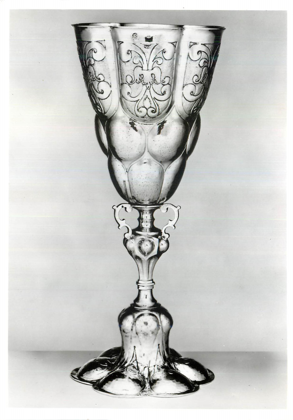 CPM Cup Silver gilt German Victoria and Albert Museum 