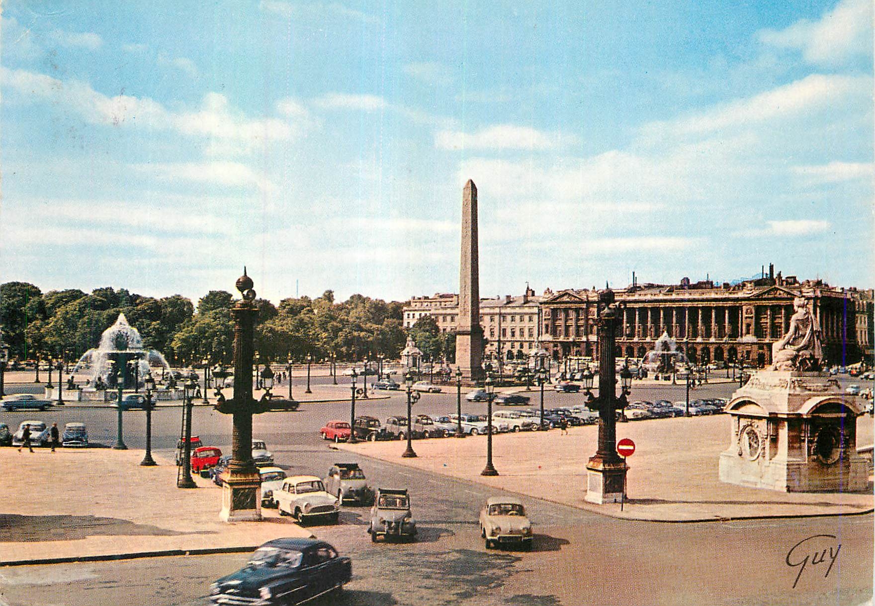 CPM Paris La place de la Concorde Au centre l obelisque de Louqsor 