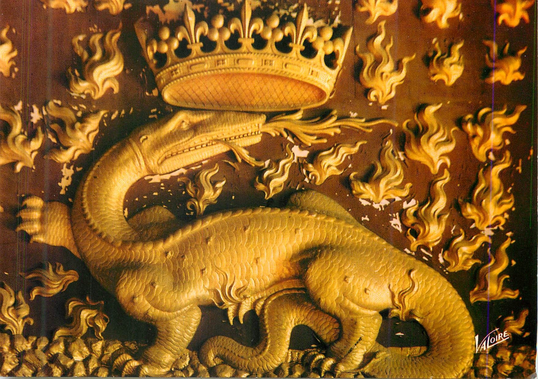 CPM Blois Loir et Cher Le chateau La Salamandre embleme du Roi Francois Ier 
