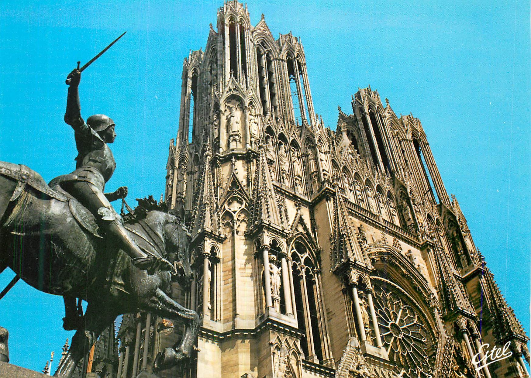 CPM Reims Marne La facade de la cathedrale  Notre Dame 