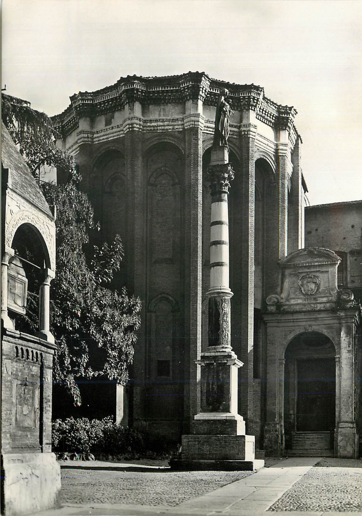 CPM Bologne Basilique de St Dominique Abside de la Chapelle du Chapelet 