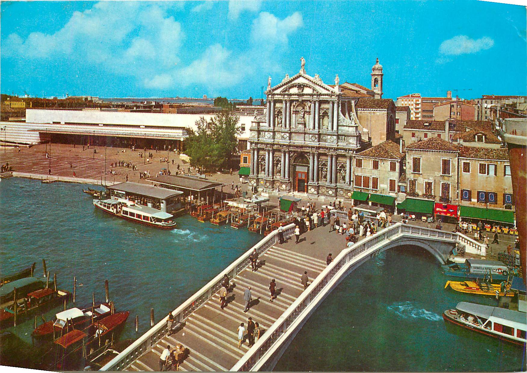 CPM Venezia Eglise des Moines dechausses et Station du Chemin de fer 