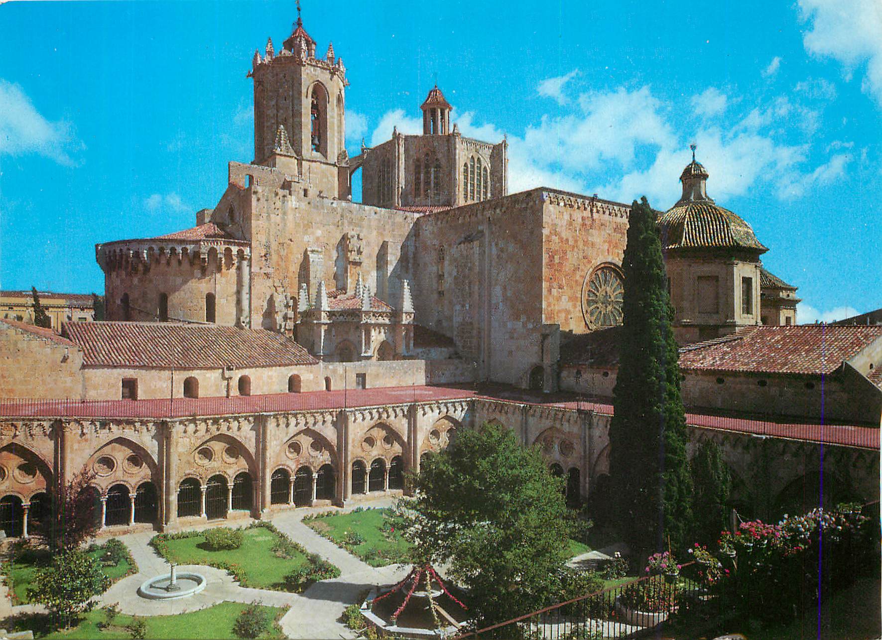 CPM Tarragona Costa Dorada Cathedrale Jardin de la Cloitre et Clocher