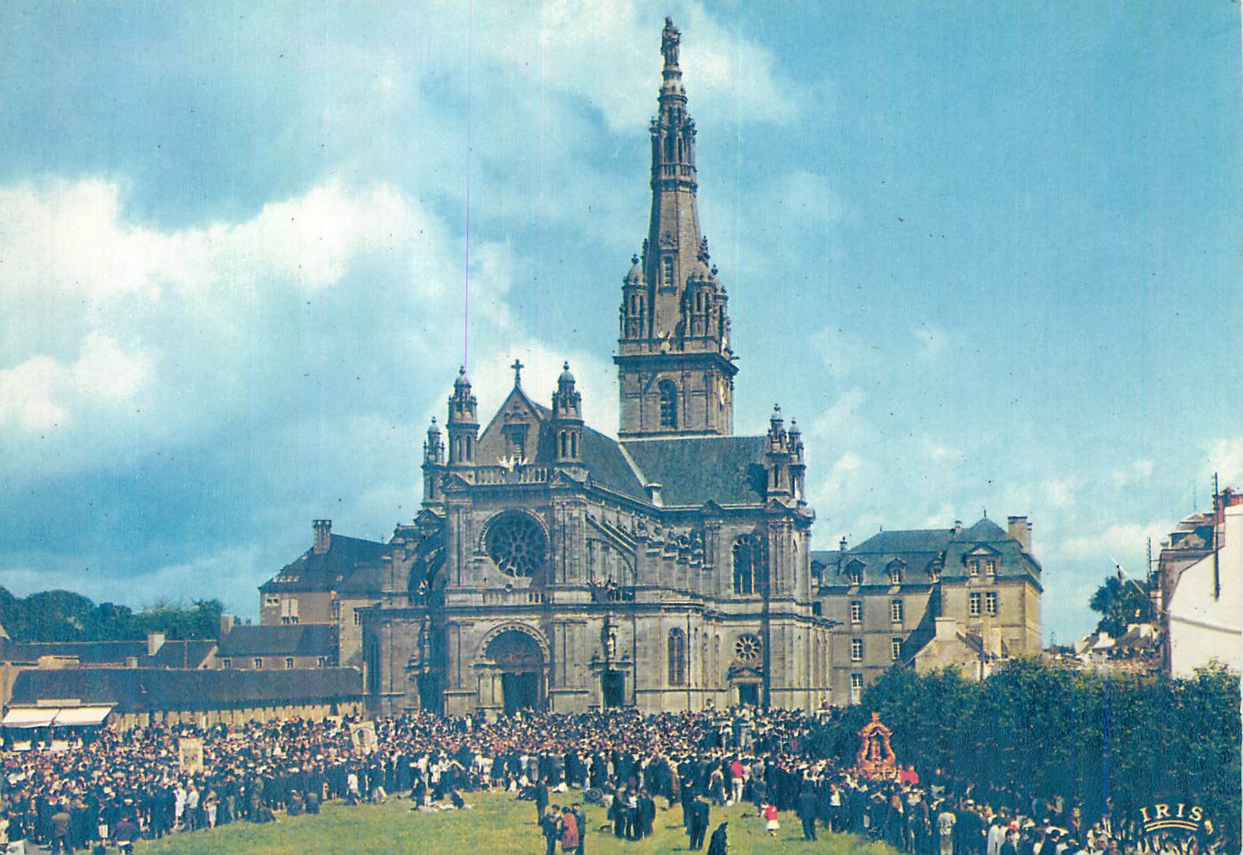 CPM Saint Anne d'Auray La Procession