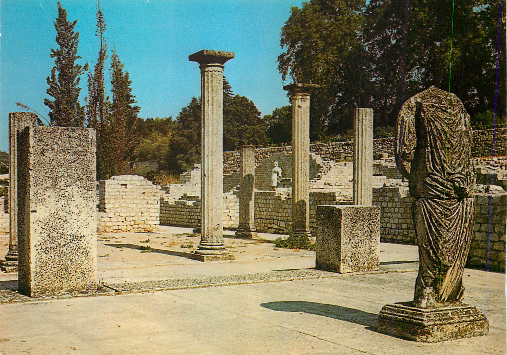Vaison-la-Romaine — Ruines et colonnades — Éditions 'S.L.' Lyon/Villeurbanne