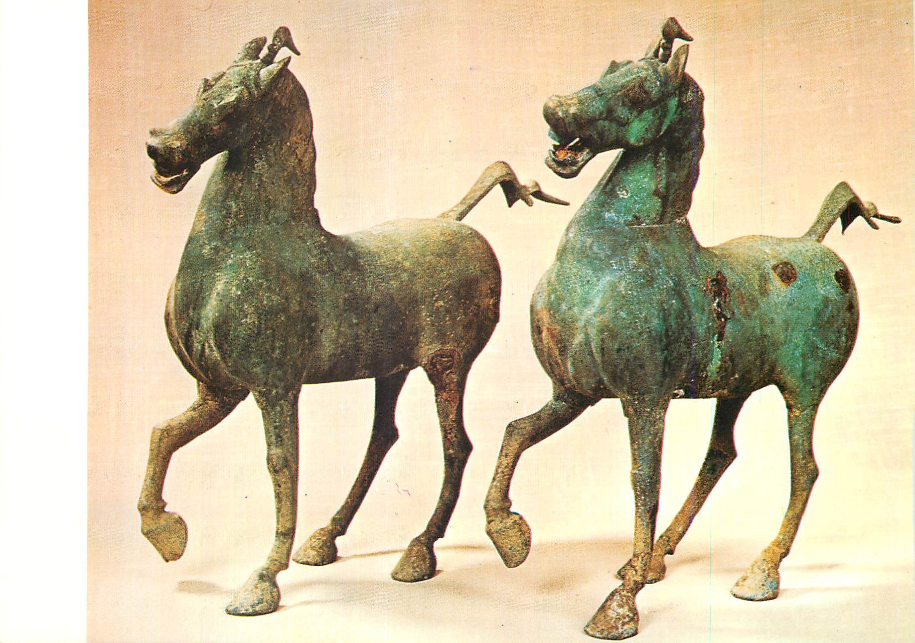 CPM Chine Epoque des Han Posterieurs (25 220 ap J C) Deux Cheveaux Bronze Decouvert en 1969 a Wou Wei (Kansou)