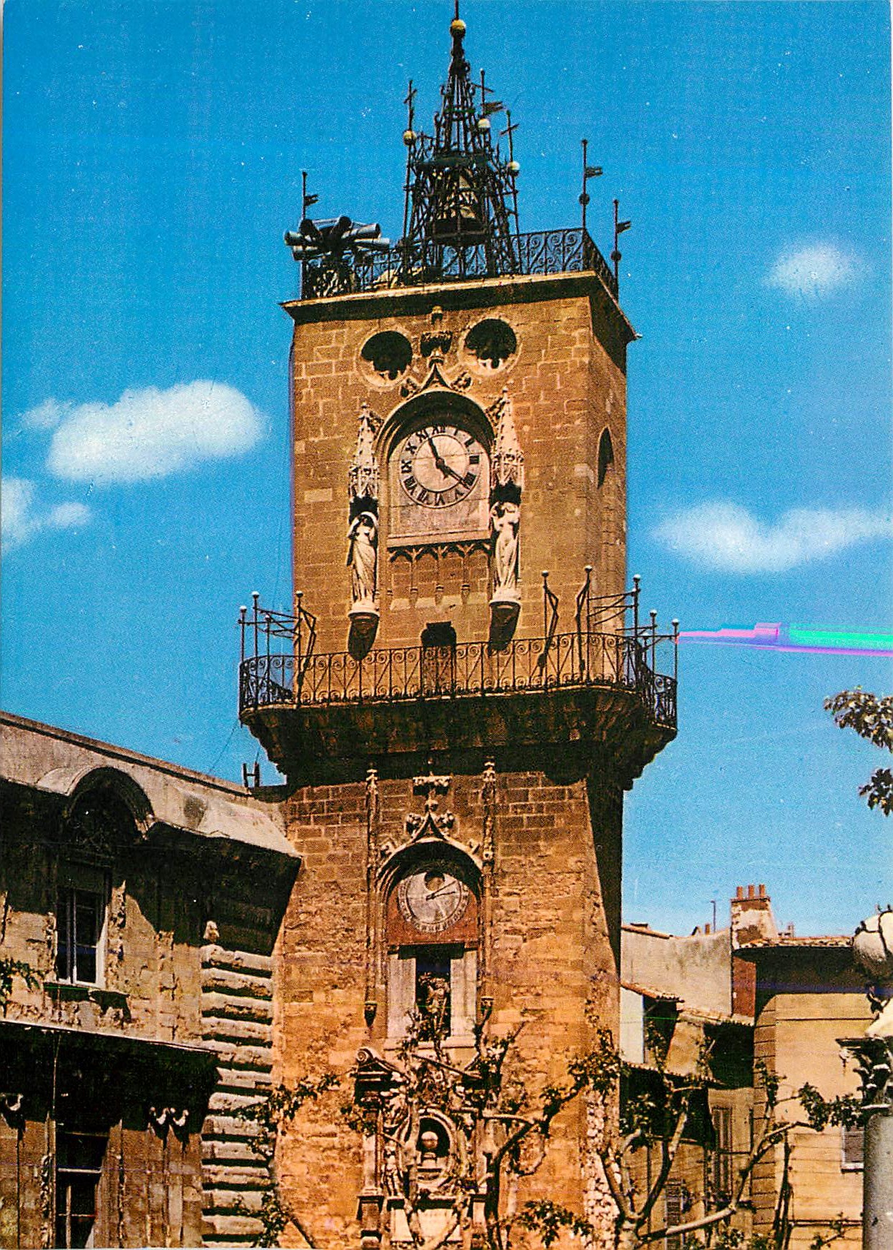 Aix-en-Provence — La Cité du Roy René, l'Hôtel de Ville et le Beffroi — Société des Éditions de France