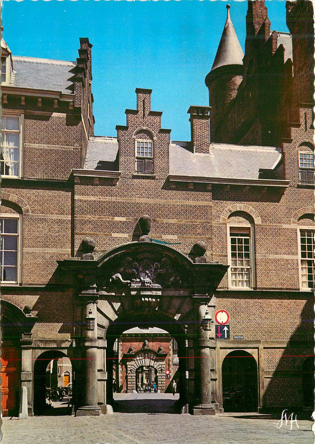 CPM Den Haag Toegangspoort Tot Het Binnenhof