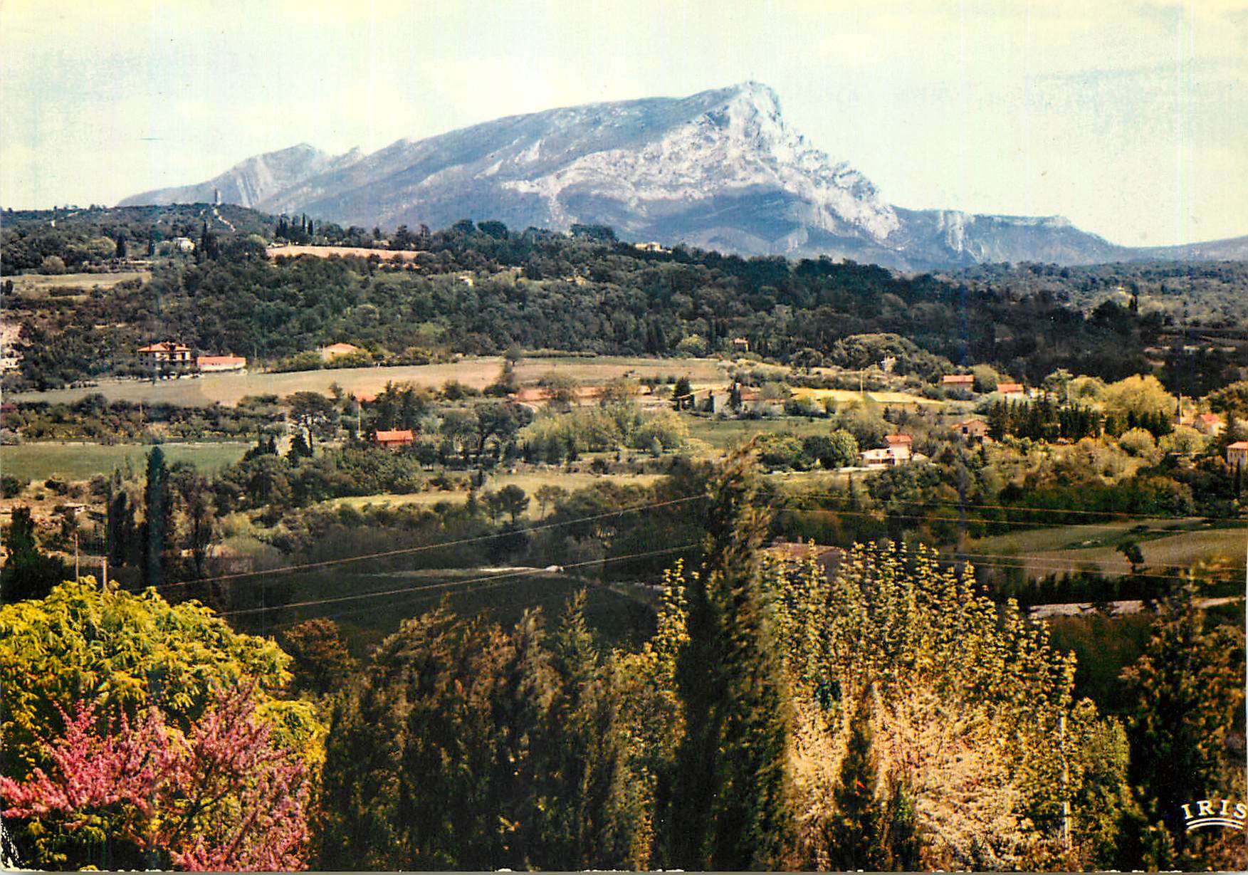La campagne d'Aix-en-Provence — Montagne Sainte-Victoire — Éditeur IRIS