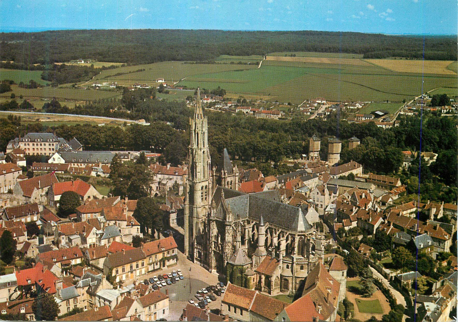 Senlis — Cathédrale vue aérienne — Éditions Le Valois