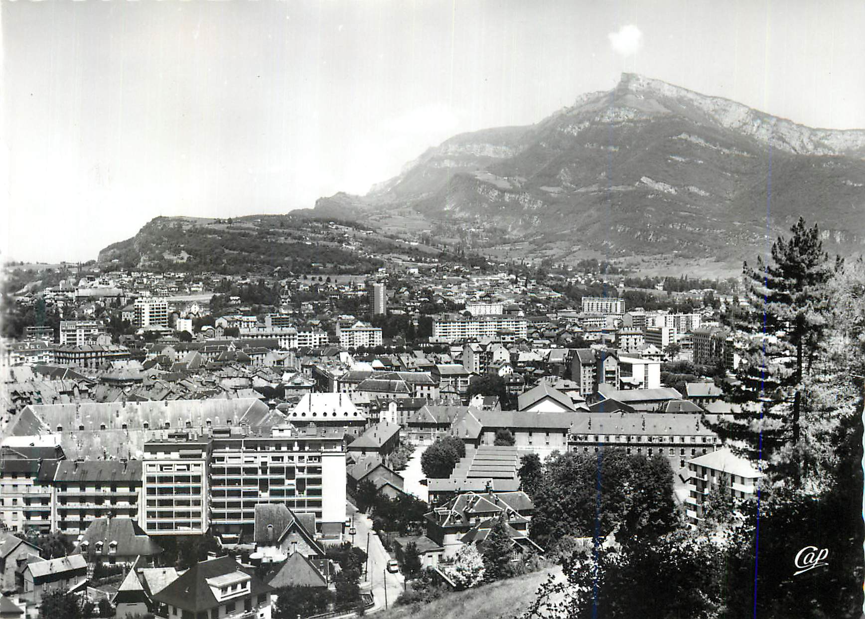 CPM Chambery Vue Generale et Nivolet