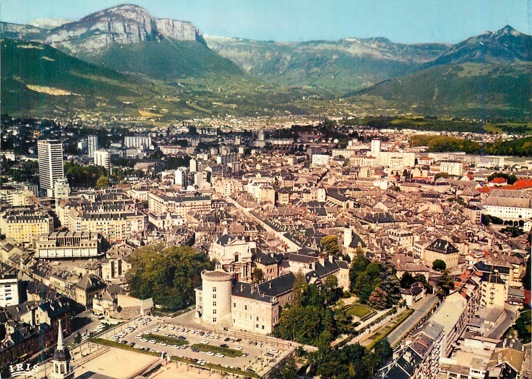 CPM Chambery Capitale de la Savoie Vue Panoramique Aerienne sur la Prefecture