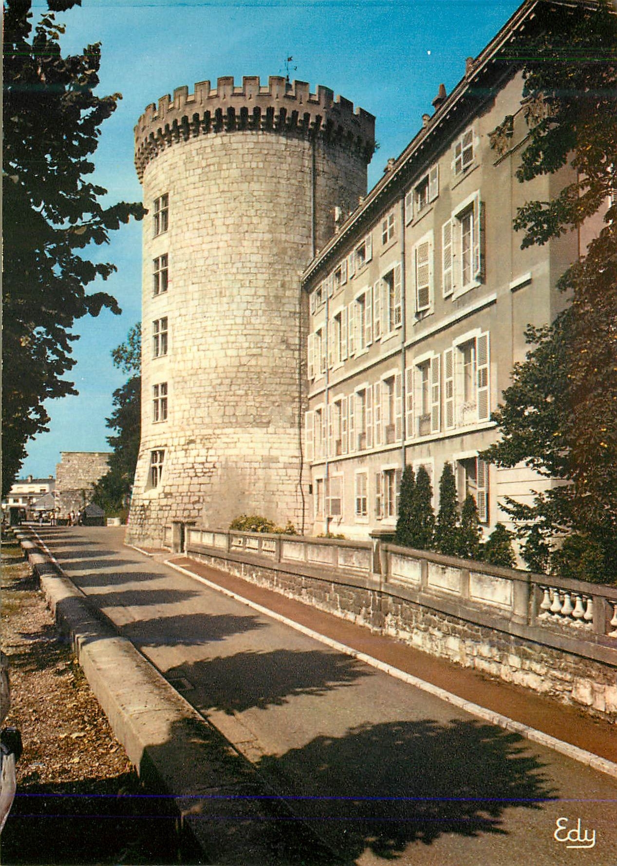La Tour Ronde — ancien donjon du château féodal de Chambéry — Éditions EDY