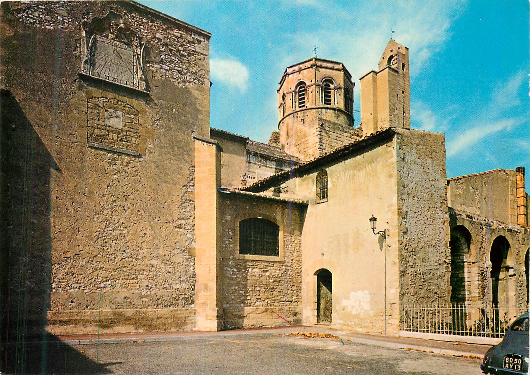 Cavaillon — Cathédrale romane agrandie du XIVe au XVIIIe siècle — Éditions S.L. Lyon/Villeurbanne