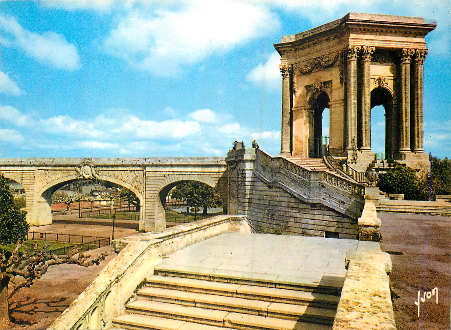 Aqueduc Saint-Clément et le Peyrou — Montpellier (Hérault) — Éditions d'art Ivon