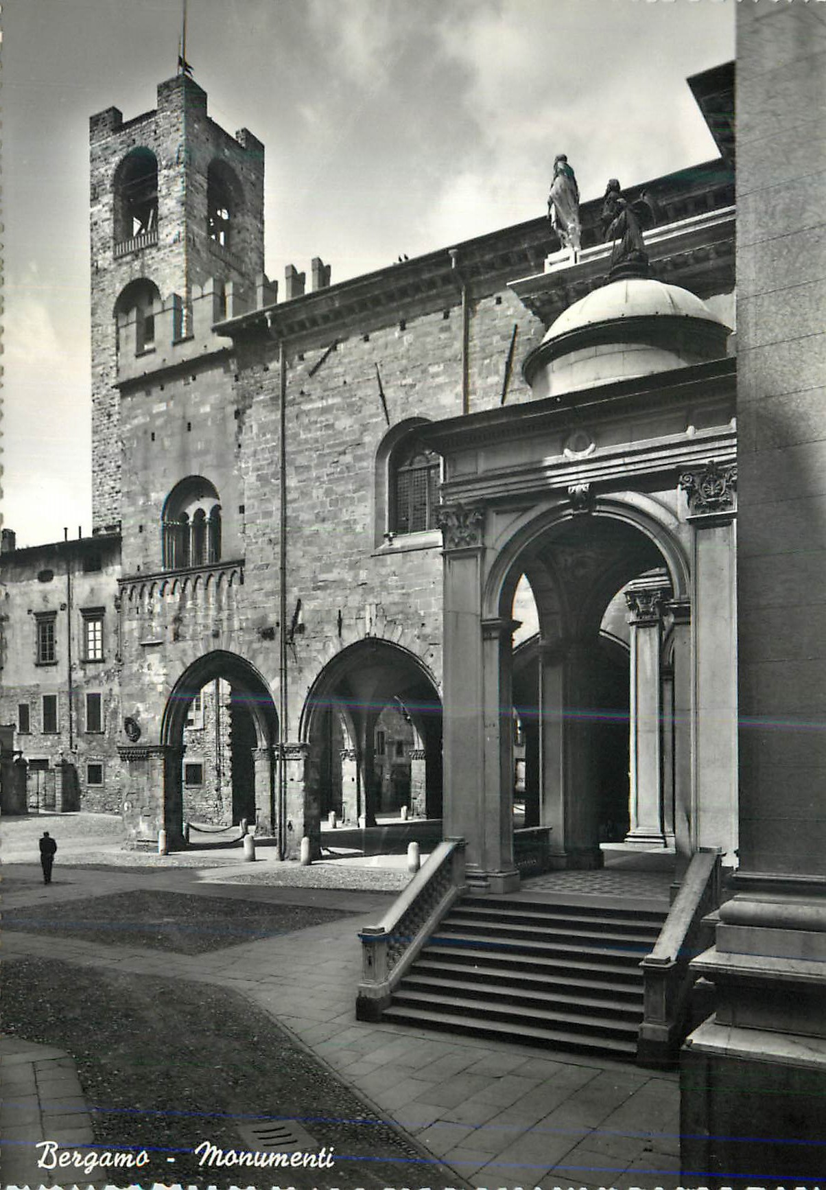 CPM Bergamo Monuments